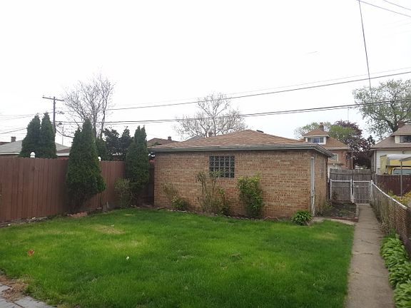 2nd image of 1611 S Lombard Ave
