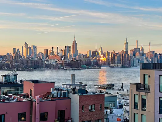 Rented by MySpaceNYC | media 25