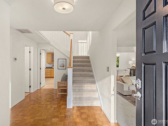 5th image of 18604 NE 189th Street
