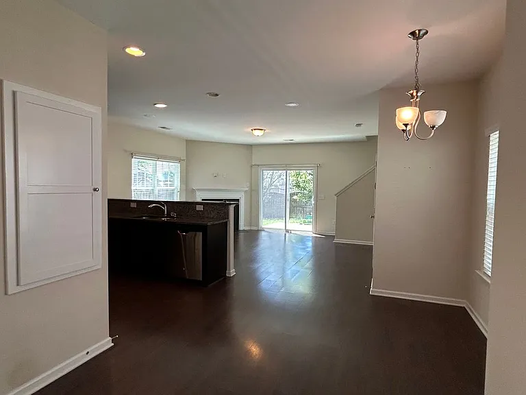 224 Jackstay Ct — Photo 3
