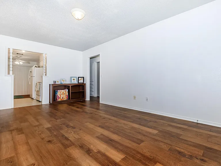 404 S 23rd Pl #1 — Photo 18