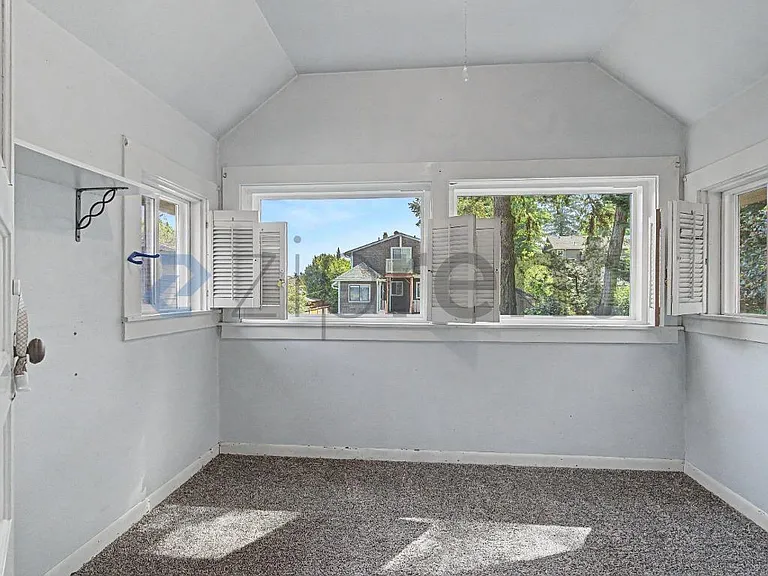 8612 SW 20th Ave — Photo 15