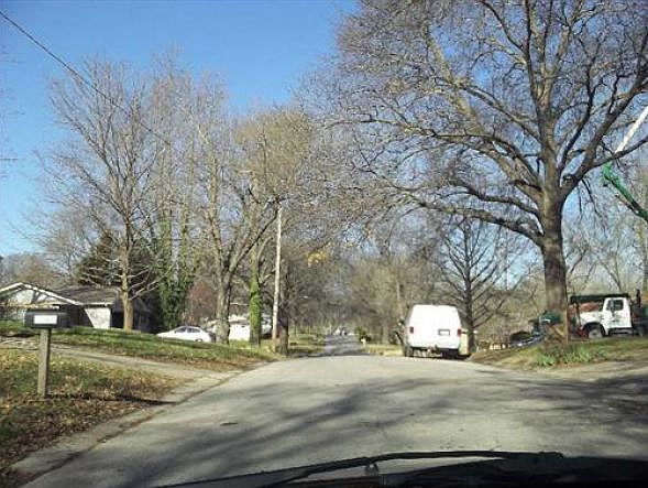 2nd image of 6555 Tauromee Ave