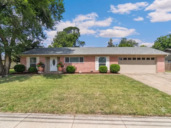 909 N Dove Rd, Grapevine, TX 76051