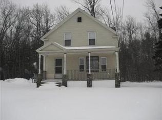 12 Fairview Ave, Ashburnham, MA 01430