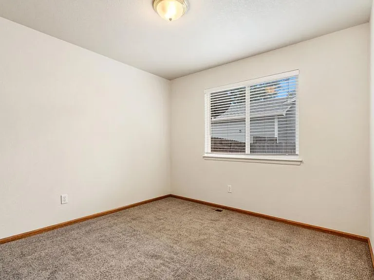1110 Norma Ct — Photo 11