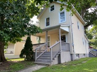 1328 W 3rd St, Plainfield, NJ 07063