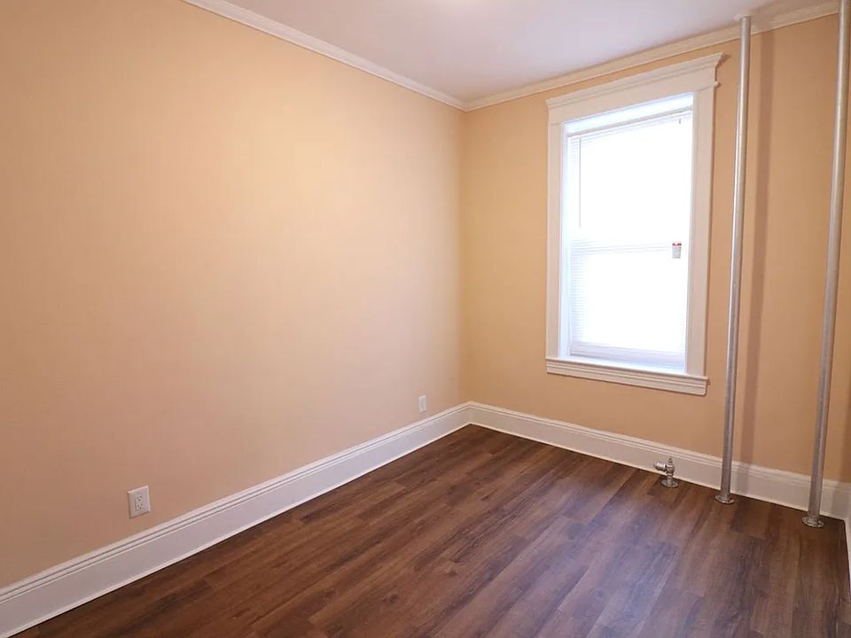 1st image of 3711 9th St APT 1