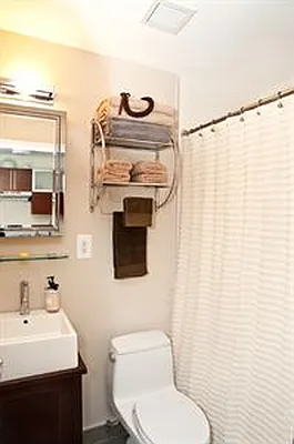 Rented by Douglas Elliman | media 6