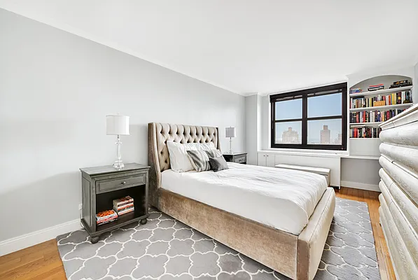 Sold by Compass | media 4