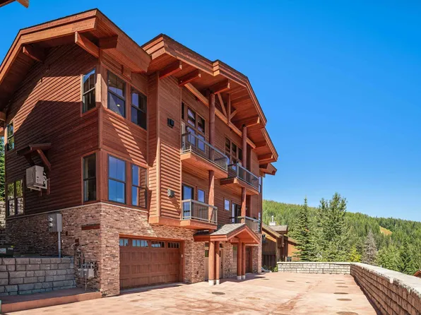 38 Olaf Ct, Sandpoint, ID 83864