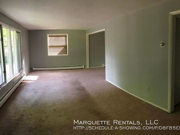 5th image of 1575 Woodridge Ave
