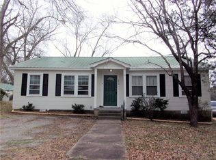 102 N Oak St #A, Seneca, SC 29678