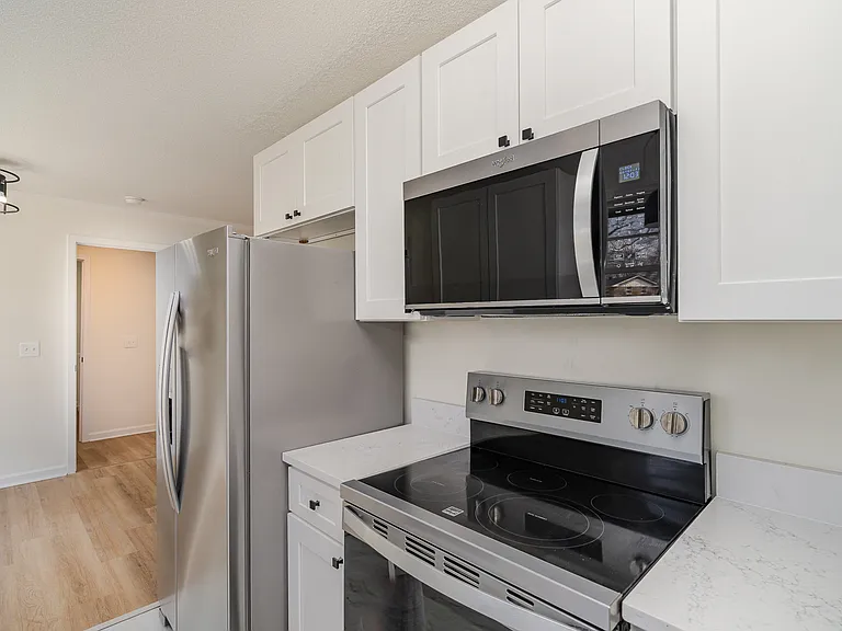 122 Brookside Dr — Photo 9