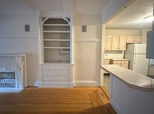 8 Bellvista Rd #1, Brighton, MA 02135