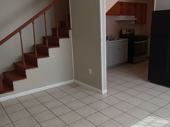 3rd image of 1309 Bolo Ct APT C