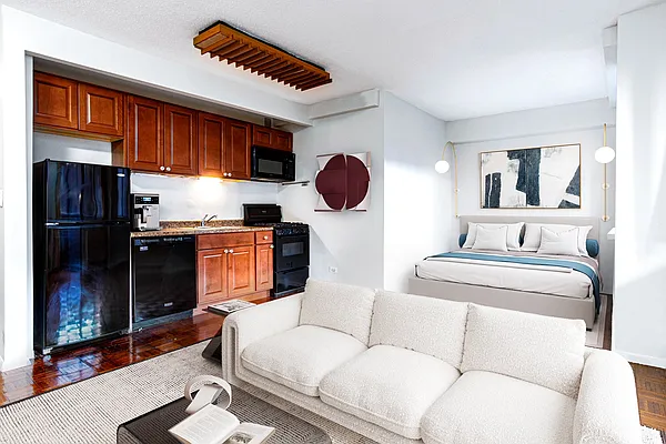 Sold by Compass | media 4