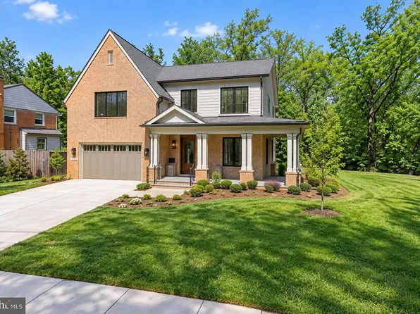 7601 Maryknoll Ave, Bethesda, MD 20817
