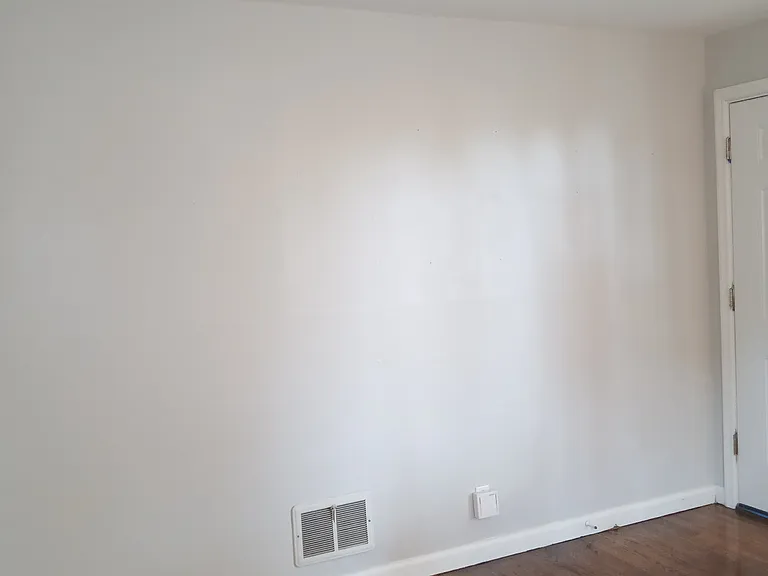7075 Melrose Ave — Photo 5