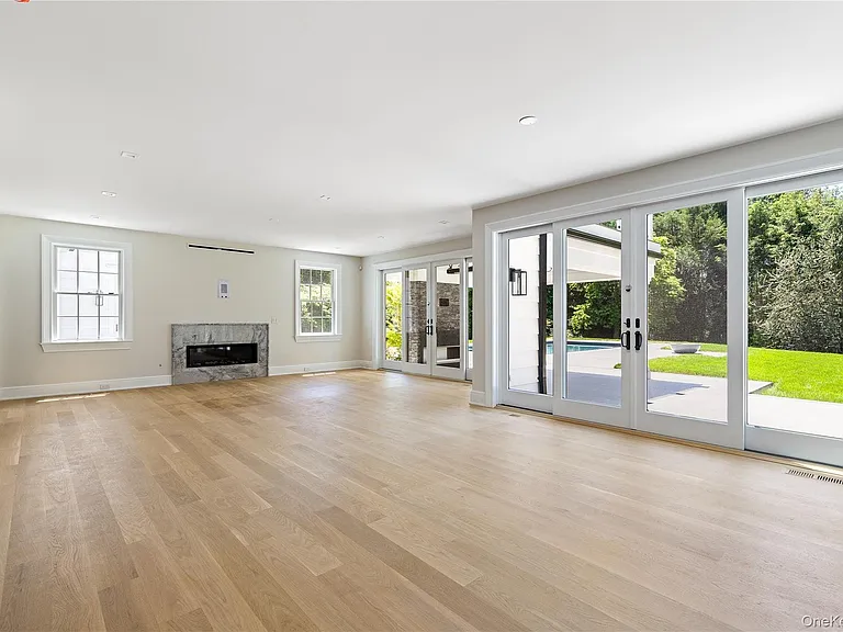 42 Mamaroneck Rd — Photo 14