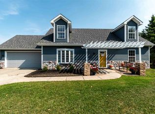 2102 Southgate Blvd, Auburn, IN 46706