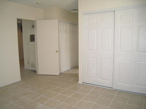 3rd image of 1555 Artesia Blvd APT 3