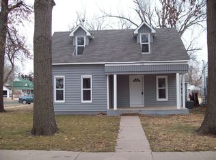 230 N Park Ave, Valley Center, KS 67147