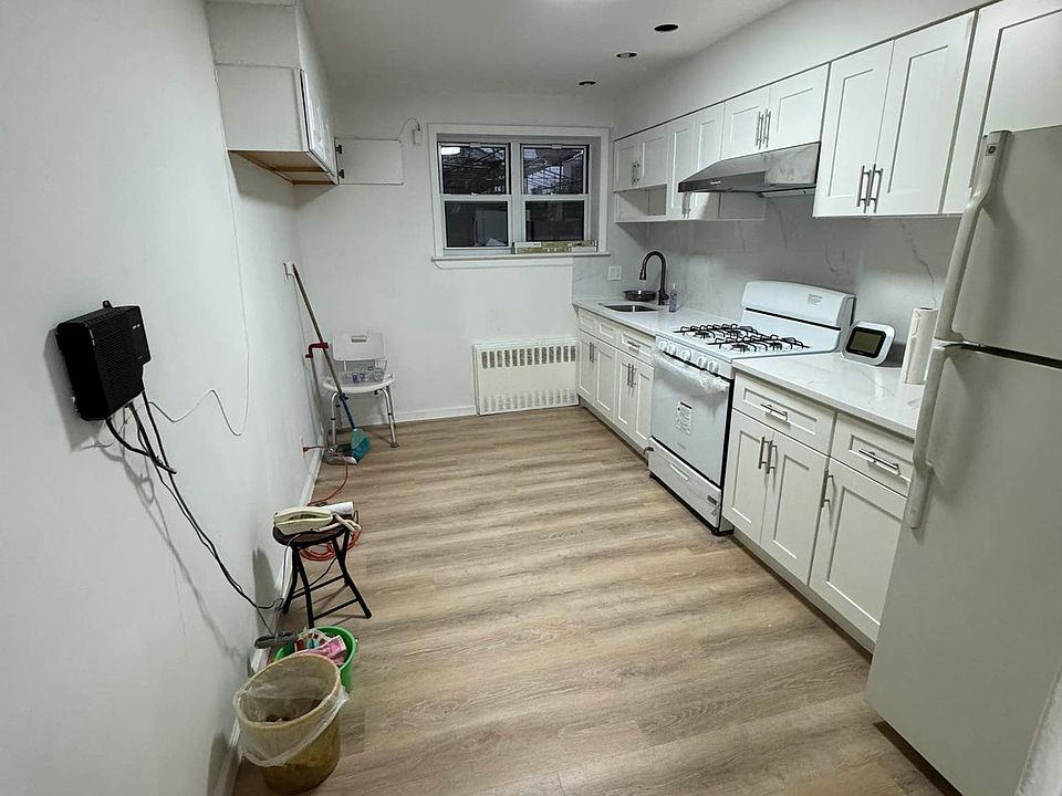 1st image of 8878 17th Ave Floor 1