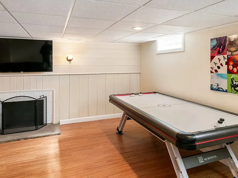 125 E Sunnyside Ave — Photo 2