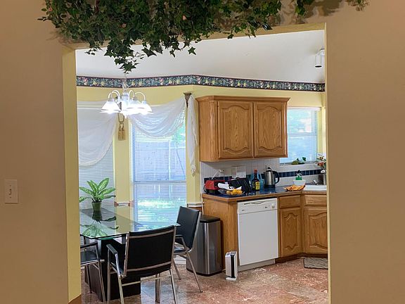 3rd image of 3564 Tommy Hays Dr