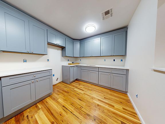 2nd image of 165 Fulton St Floor 2