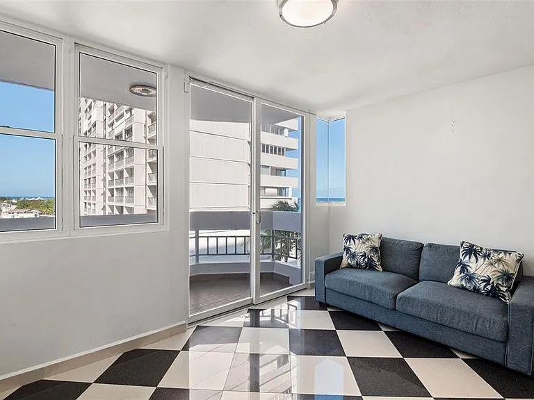 3205 Isla Verde Ave #603 — Photo 8