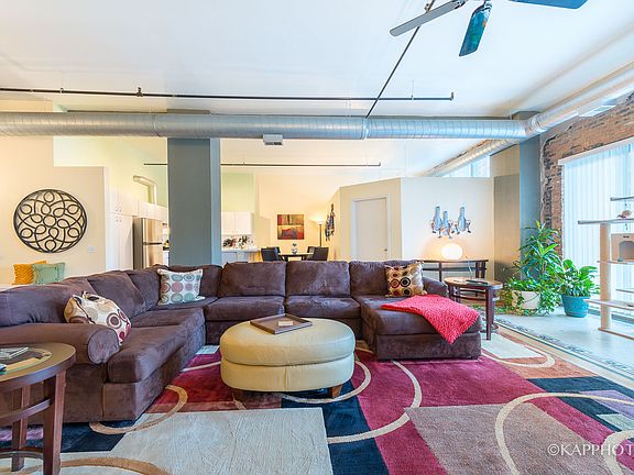 5th image of 1020 S Wabash Ave APT 5G