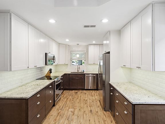 5th image of 3008 Kirby Dr