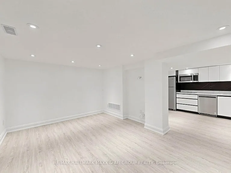 103 Ruggles Ave #BASEMENT — Photo 5