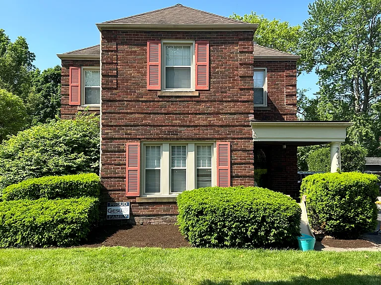 2638 Fenwick Rd — Photo 1