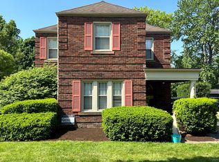 2638 Fenwick Rd, University Heights, OH 44118