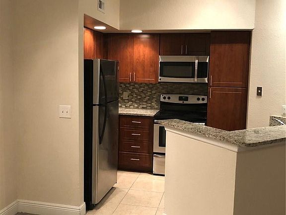 3rd image of 12400 Vista Isles Dr APT 1421