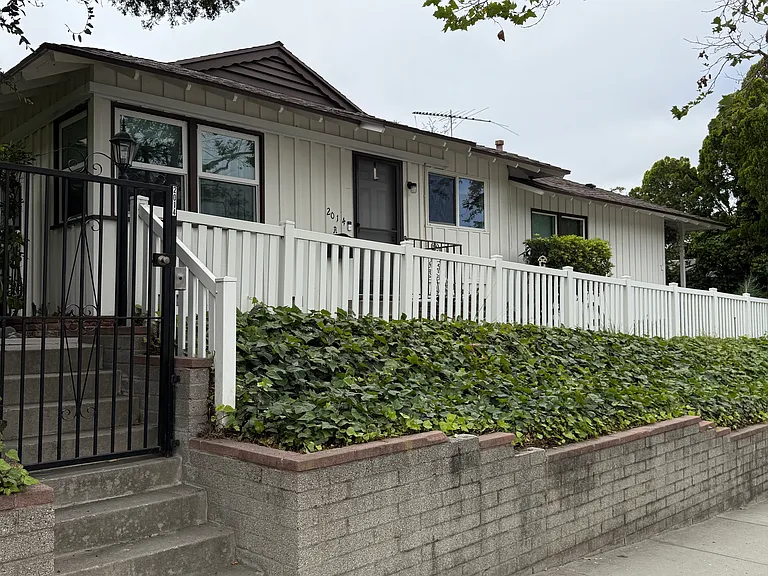 2014 Verdugo Blvd #C — Photo 1