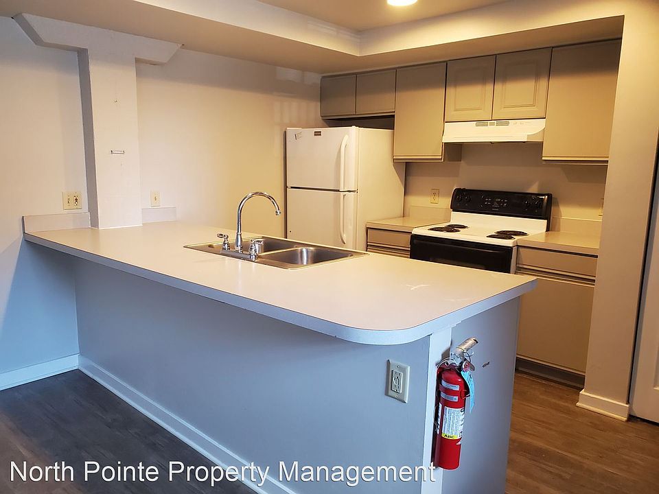 1st image of 215 E Fulton St APT 104