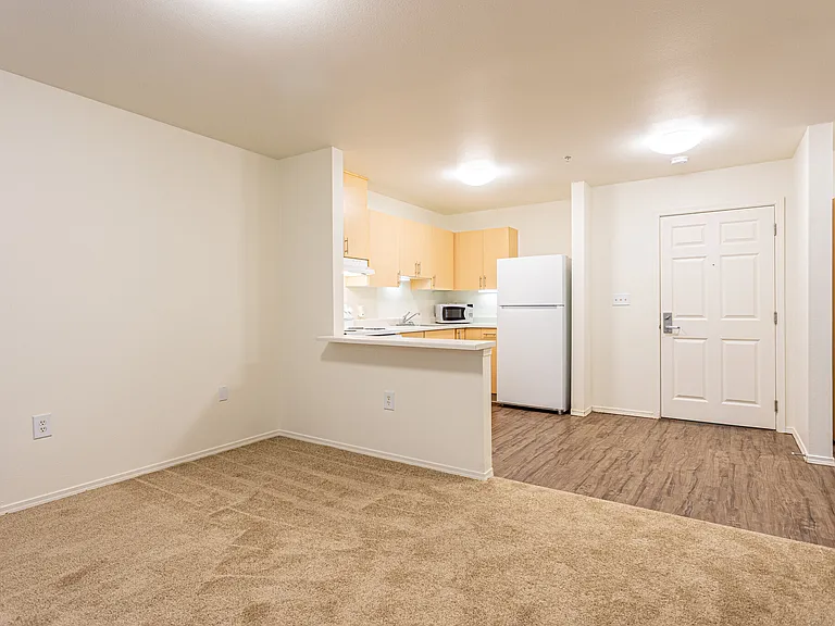 Esperanza Affordable Senior Housing — Photo 26