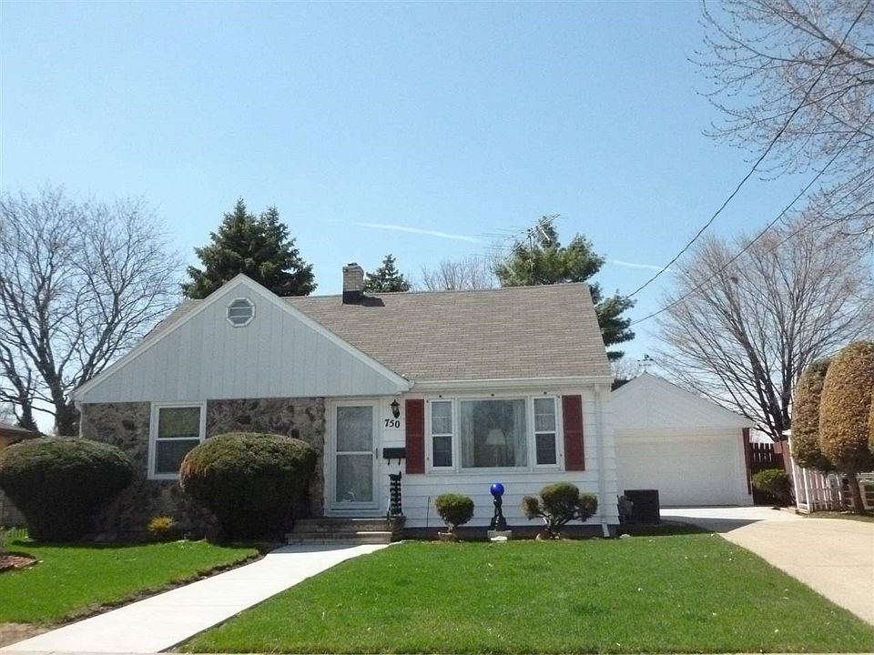 Charming 1 owner says welcome!