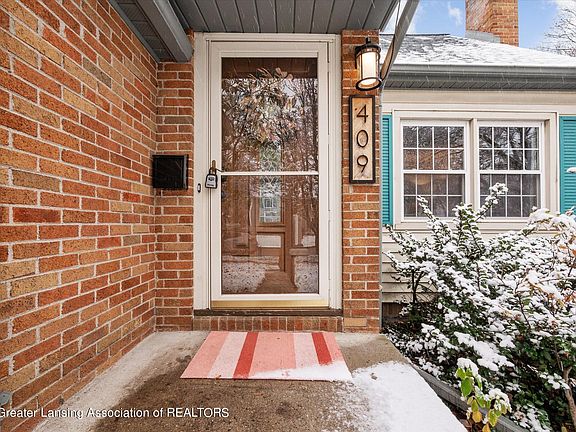 4th image of 409 Cowley Ave