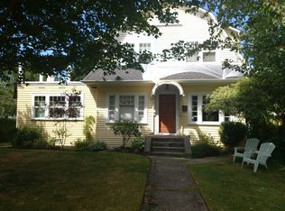 3825 44th Ave SW, Seattle, WA 98116