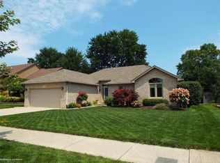 51824 Blue Spruce Dr, Macomb, MI 48042