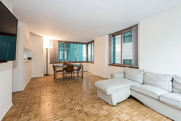 Rented by Lexelle Realty LLC | media 16