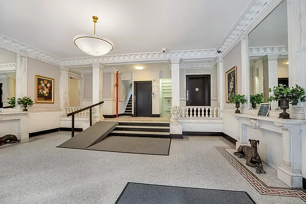 Rented by Douglas Elliman | media 14