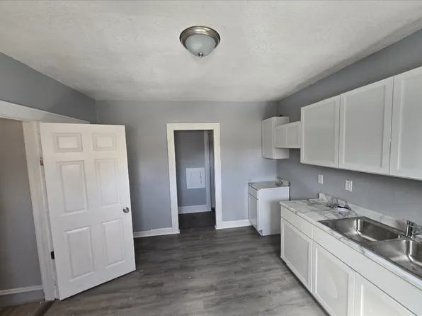 3123 N 42nd St, Milwaukee, WI 53216