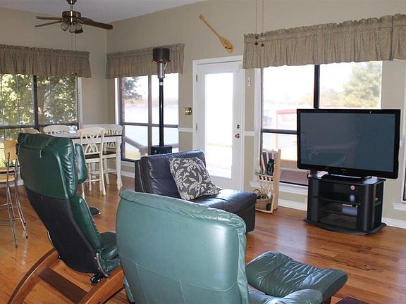 4th image of 130 Saint Francis Ln
