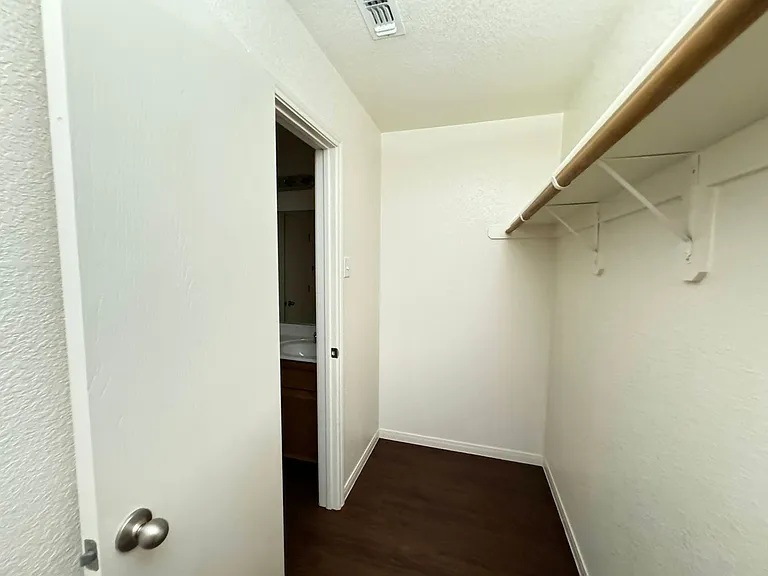4707 Waterproof Dr — Photo 21